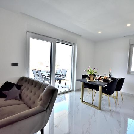 וודיצה Apartman Villa Marina מראה חיצוני תמונה