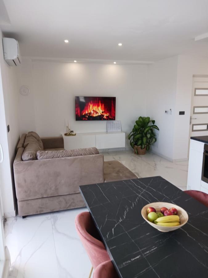 וודיצה Apartman Villa Marina מראה חיצוני תמונה